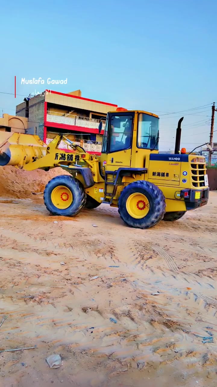 للبيع كوماتسو
محرك 6تبريد 

مكفووله كفاله عامه مشتغل بس بالسكله. 
باتريات بلادية ممبدله 

منفيس 19معارض النهظه 

بغده بدون رقم

مكانه بغداد غزاليه 

***********
