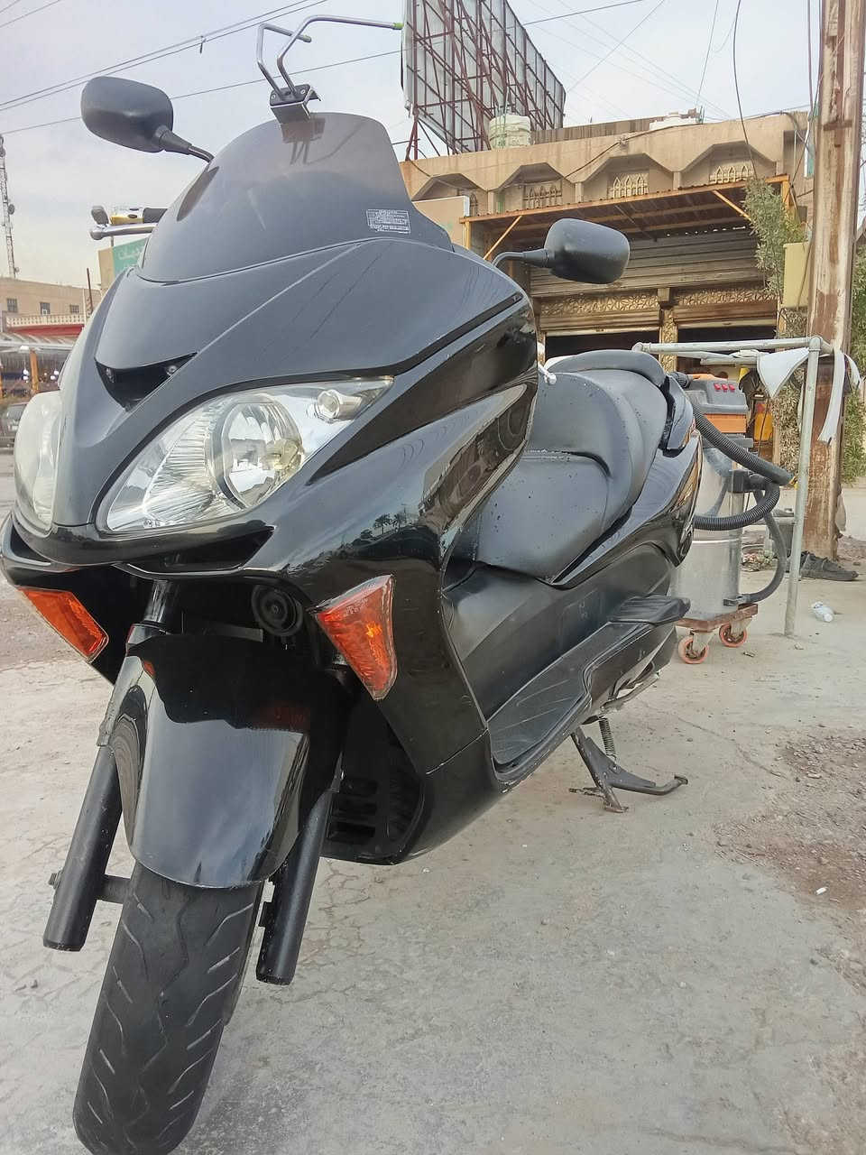 0٫8 مكفولة مكينتها كفالة عامة ما مفتوحة فقط عطلها كلج خلفي
السعر : مليون و300 الف اوراقهة موجودة ومنفيس
للتواصل *********** واتساب فقط منتواجد عل فيس قليل
بغداد زعفرانية / شارع الكهرباء
الدراجة نضافتهة 100/100
