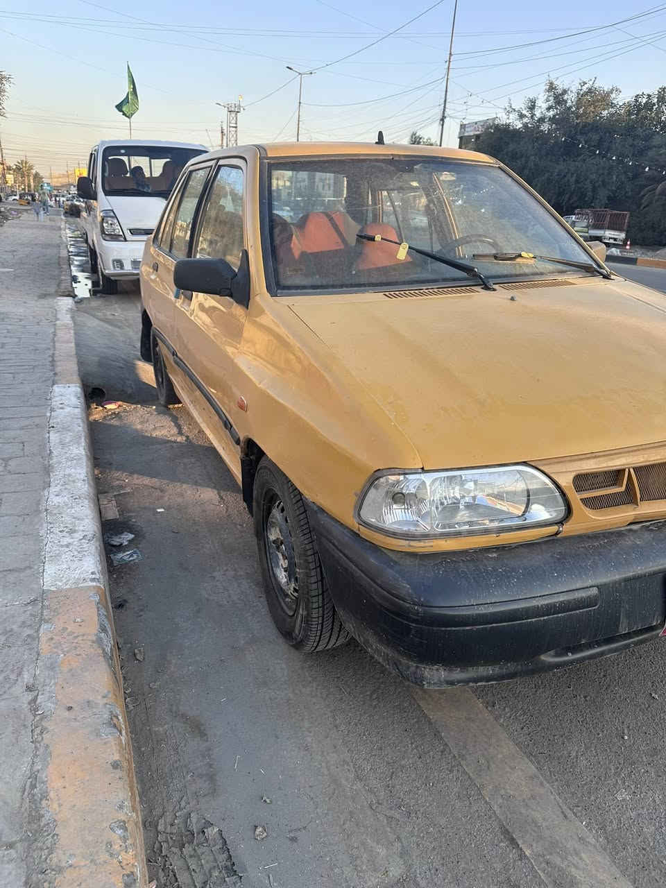 سلام عليكم عندي سايبه موديل 2012 سيار تجي وشوفه بعيونك ارقم الماني نجف مشروع وطني سعر20 ورقه وبيه مجال مكان سياره بغداد حي اور رقم الهاتف ***********
