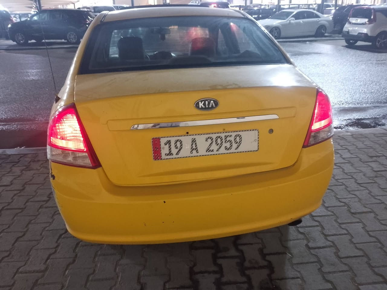 السلام عليكم سياره سبكترا 2009 وارد امريكي حادثها جاملغ وبنيد بدون دواخل سياره حلوه ونظيفه صبغه جديده السياره ما تذب عليها ربع بيها طخات شارع السياره معروضه 73 وبيها مجال للاستفسار اكثر ***********
