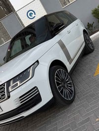 اخوان السلام عليكم. عندي رانج روفر فوج موديل ٢٠٢١  السياره ماشيه ٤٨ ال...