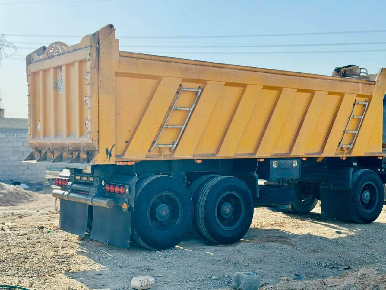 السلام عليكم
مقطوره للبيع الطول 7 وربع ذرعه 25 متر 
الاستفسار

‭***********‬ 
***********
