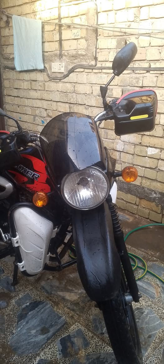 السلام عليكم بوكسر للبيع موديل 2022مامرقم اورق اورق
عارضه بمليون و500وبيهامجال 
مكاني بغداد البلديات رقمي***********واتساب فقط
