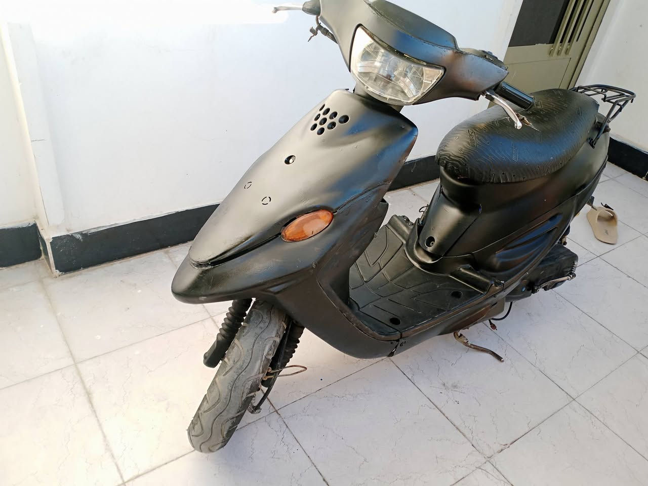 السلام عليكم دراجة بيجي السرعة 60 الدرجة نضيف. خير من الله
ملاحظة الدراجة مصبوغة 
كهربايات كلهة شغلة ما  عدة  عوزهة صفاحية أو السف عوزة باتري 
السعر 150 الف أو بيهة مجال بسيط 
اليريدهة يراسلني على الخاص 
االرقم *********** الرقم فقط واتساب 
مكان  كوت الكريمية
