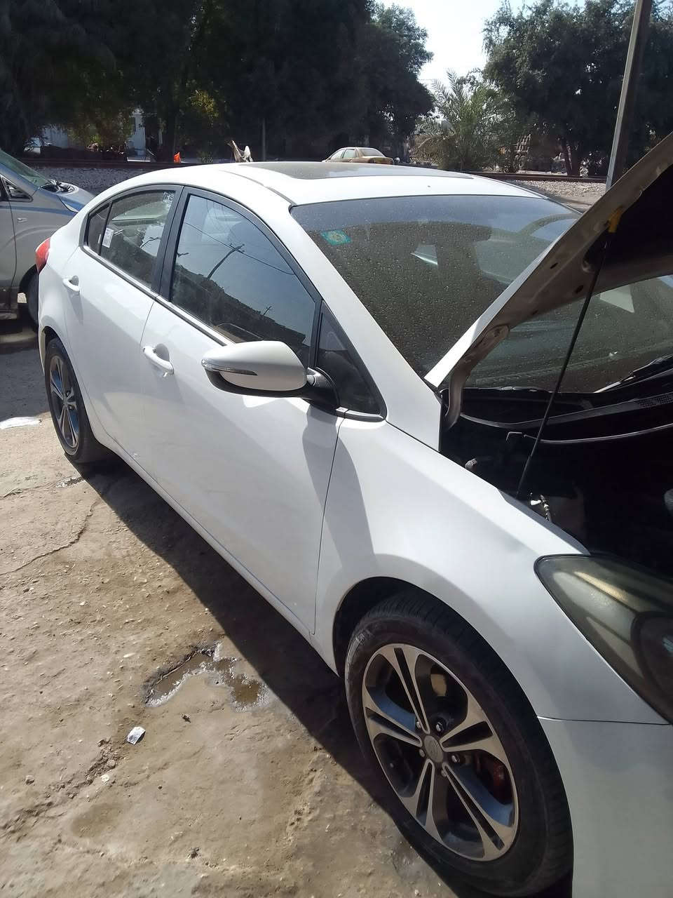 السلام عليكم سيراتو ٢٠١٤ خليجي للبيع محرك ٢٠٠٠ مجفت درجة اولى لا تنقيص ولا تبخير جديد مابيھا قطرة صبغ بيھا حالوب مايبين  وبارد قليل صور السونار موجودة ماشية ١٢٠ حقيقي سيارة مابيھا نقص كلھا جاھزة وبلادية تبريد تدفئ باسمي ھزة جديدة ورقم بغداد جديد السعر ١٢٨ قفل وصلت ١٢٥ مابعت مكاني بغداد #الدورة***********
