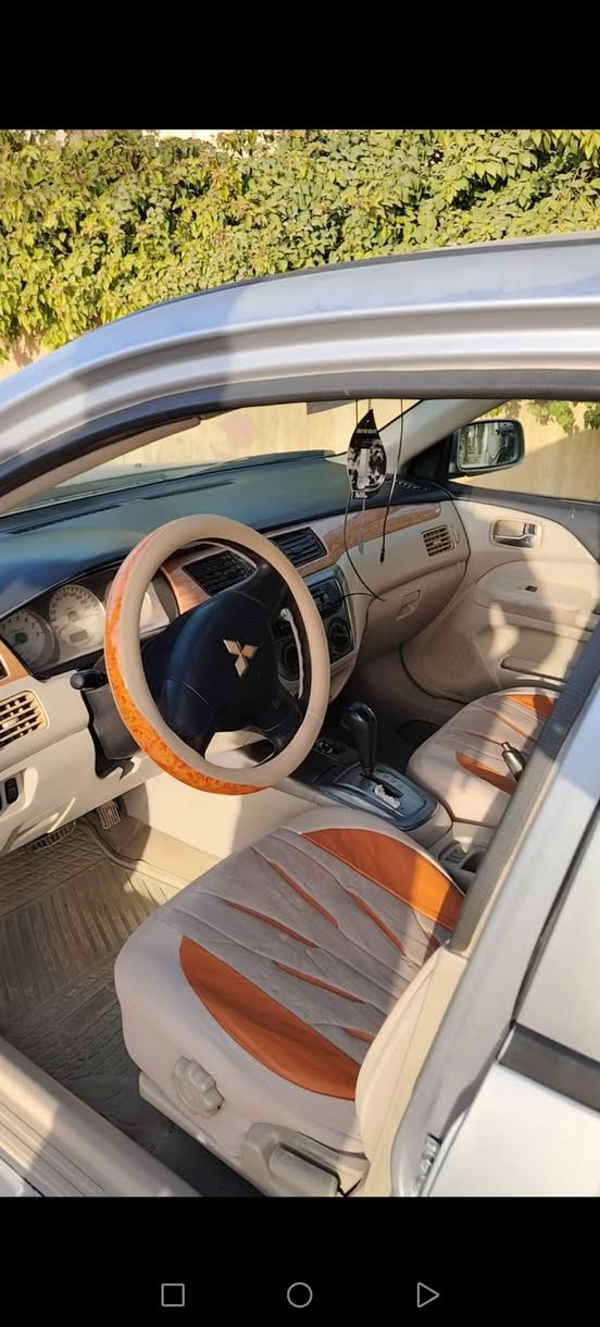 السلام عليكم لانسر ٢٠١٠
كير ومحرك خير من الله حداديه جيده تبريد بي عطل بسيط رقم قادسيه بأسمي لل٢٠٣١ صارلي شهرين من داورتها فقط الجاملغات الاماميه مرشوشات أثر جراد منضومة بانزين جديده دوشمه جديده كهربائيات كلها شغاله السعر ٧٥ وبيها مجال مكاني ديوانيه قضاء الشاميه
***********
