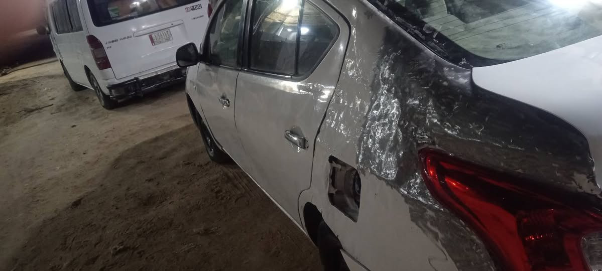 نيسان سني موديل 14بيه ضربه بل جاملغ الخلفي ولباقي شوفت عينك ماعندي افلاوس اصلح السعر 45 مكاني كربلاء ***********
