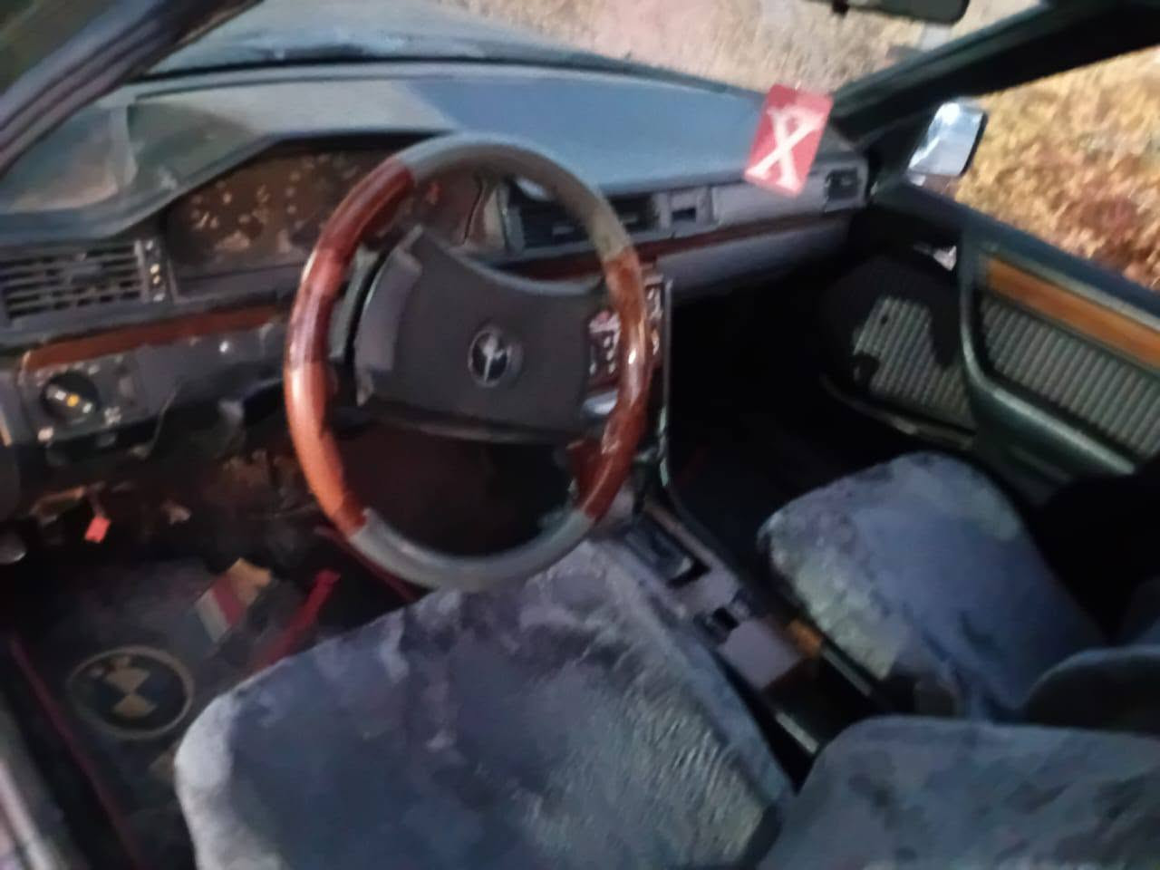 للبيع محرك و كير 2500 رقم اربيل جديد سعره 40 دواخل نضيفه ويرهم مراوس ه‍ ‏‪***********‬‏ وبيه مجال
