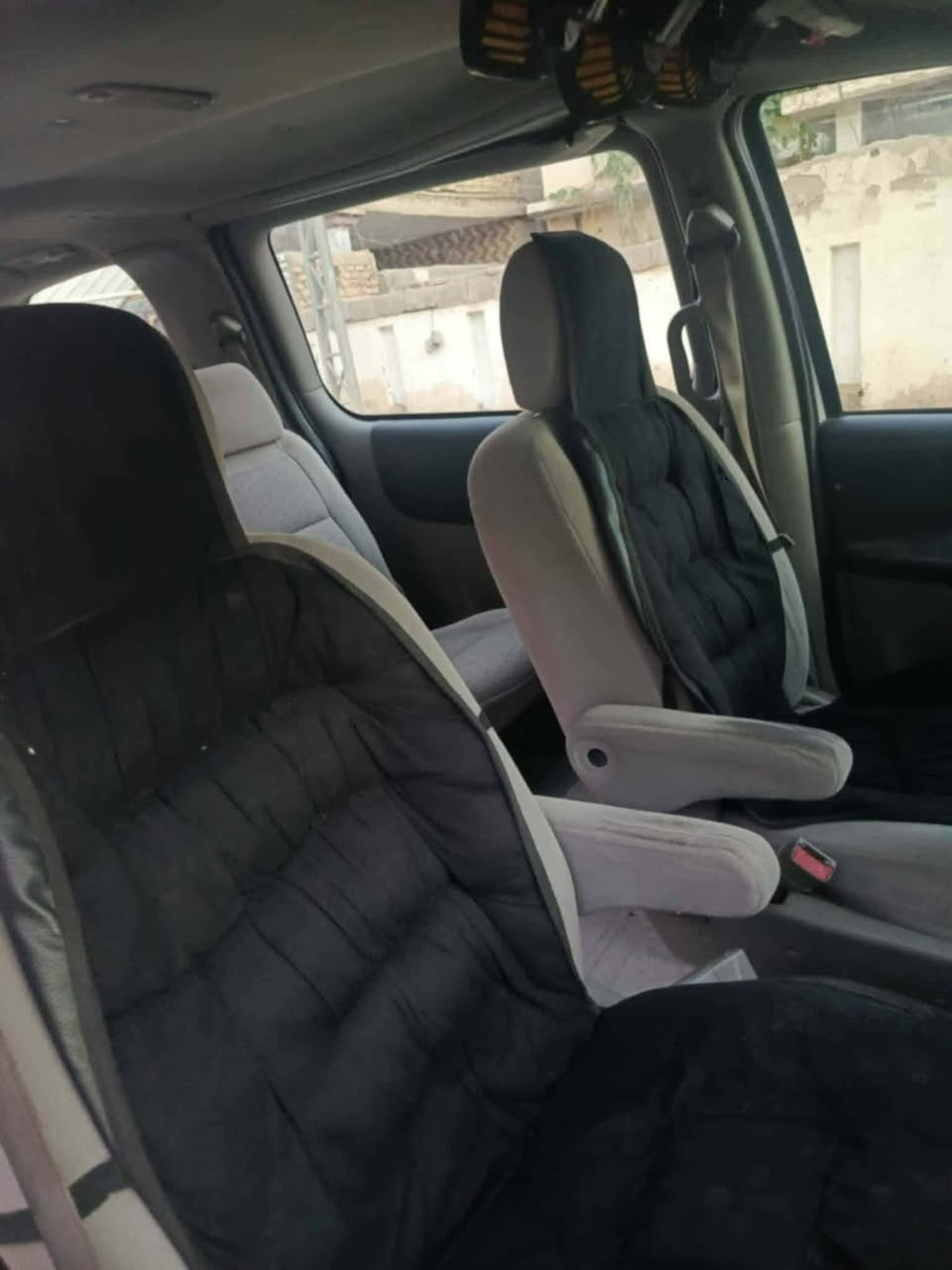 سياره شوفرليت ابلاندر رقم بغداد بسمي انكليزي موديل ٧ لون ابيض بيع او مراوس شيري تيكو او كامري  رقم مبايل ***********
