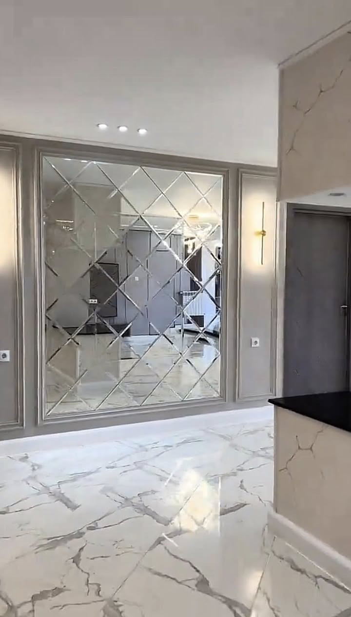 فني ديكور داخلي في تنفيذ وتركيب ورق ألجدران بدقة وأحترافية عالية ،،
☎️ *********** 
لتواصل مع ألمنفذ على لرقم واتساب
