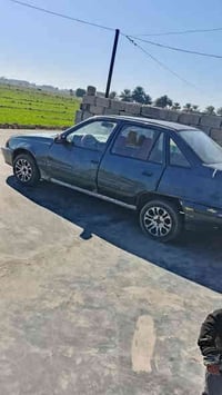 سيارة لمس اللبيع السعر19وبيه مجال حك الجية 07506762459