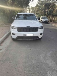 جيب لاريدو ٢٠ بدون ارباك فقط بارد شبر   مكاني بغداد    07884466778