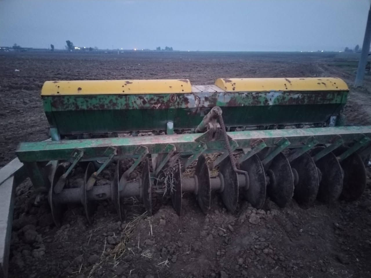 بزاره ١٢بوفروشتن جديد فرمان. يه ك شاسي فلنجه ٦٦
رقم موبايل
***********
