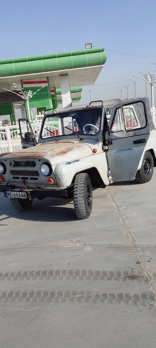 السلام عليكم واز للبيع 2002 جديده ***********
