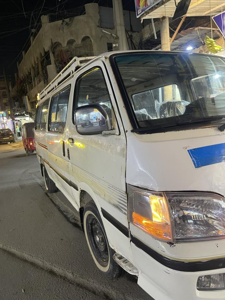 السلام عليكم سياره جنبي ٢٠٠٧ جاهزه من كلشي كير مكينه اكسن دوشمه  كبل تطلع ع باب الله مابيه اكلوب طافي كله شغال اخوان السياره شرط التحويل شرط التحويل يعني تكاتب مروري كبال شرط التحويل عليه مليون و ٢٠٠ ع المشتري رقم شاصي ابلادي لا اخياس ولا مسح رقم اخوان السياره شوفت عينك وهسه هاي الصور يعني مو قديمات سعر ٣٥ وبيها مجال اتصل وخادمك *********** وبي وتساب عنوني بغداد ساحت عدن
