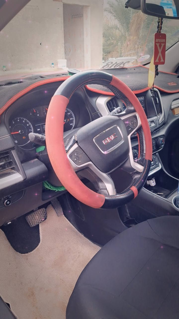 السلام عليكم
من رخصة الادمن
جمسي تيران 2018 بسمي تحويل ثاني يوم مكينه وكير خير، من الله مكينه 1500 تيربو هسه شاده مال 2022 حادث خفيف بدون ايرباك 
السعر 137$ وبيه مجال بسيط 
رقم *********** بي واتساب غير متواجد بالفيس البصره قضاء الدير الهران
