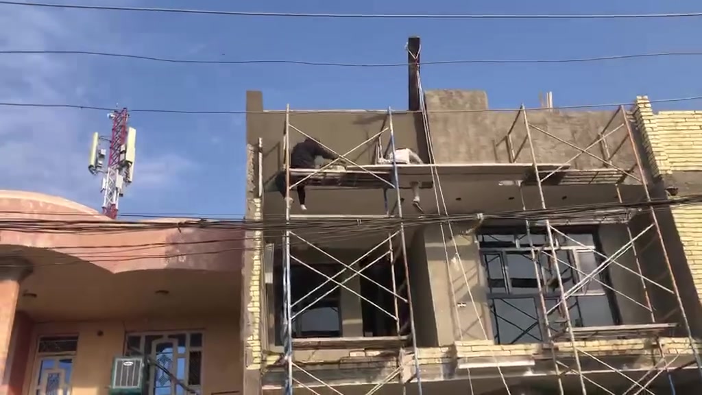 سلام عليكم
خلفه لبخ متفرغ حاليا
جص بورك سمنت
نثر.
تصفير ع مساطر  ليزر سمنت
***********
