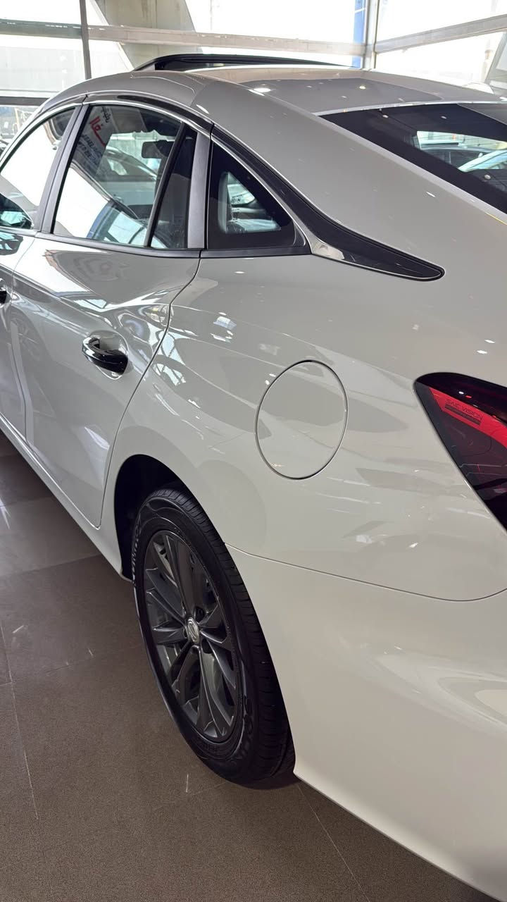 MG GT موديل 2025 
رقم اربيل سيارة فول فول مواصفات حتى خمس كاميرات مايحتاج نطول عن المواصفات لان معروفة اليسارة بدون صبغ وتعديل علبارد  سيارة مكفوله من كل النواحي شرط الفحص 
السيارة موجود بأربيل واي استفسار أرجو الاتصال عن الارقام التالية 
***********
***********
واتساب موجود بغداد, العراق
