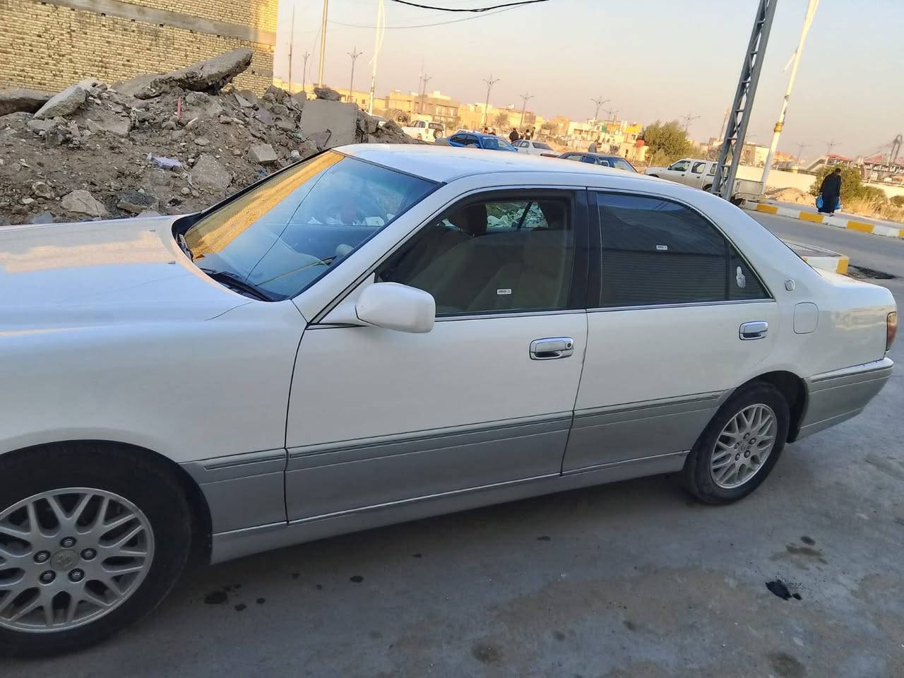 اسلام عليكم ملكه دخول جديد للبيع اومراوس بيه تئشيره بجنطه محرك كير حداديه تخم تاير  جديد تدفه تبريد كهربائية كله جاهزه باتري جديد  السعر 35. وبيه مجال حك الجه مكان ناصرية مركز ***********
