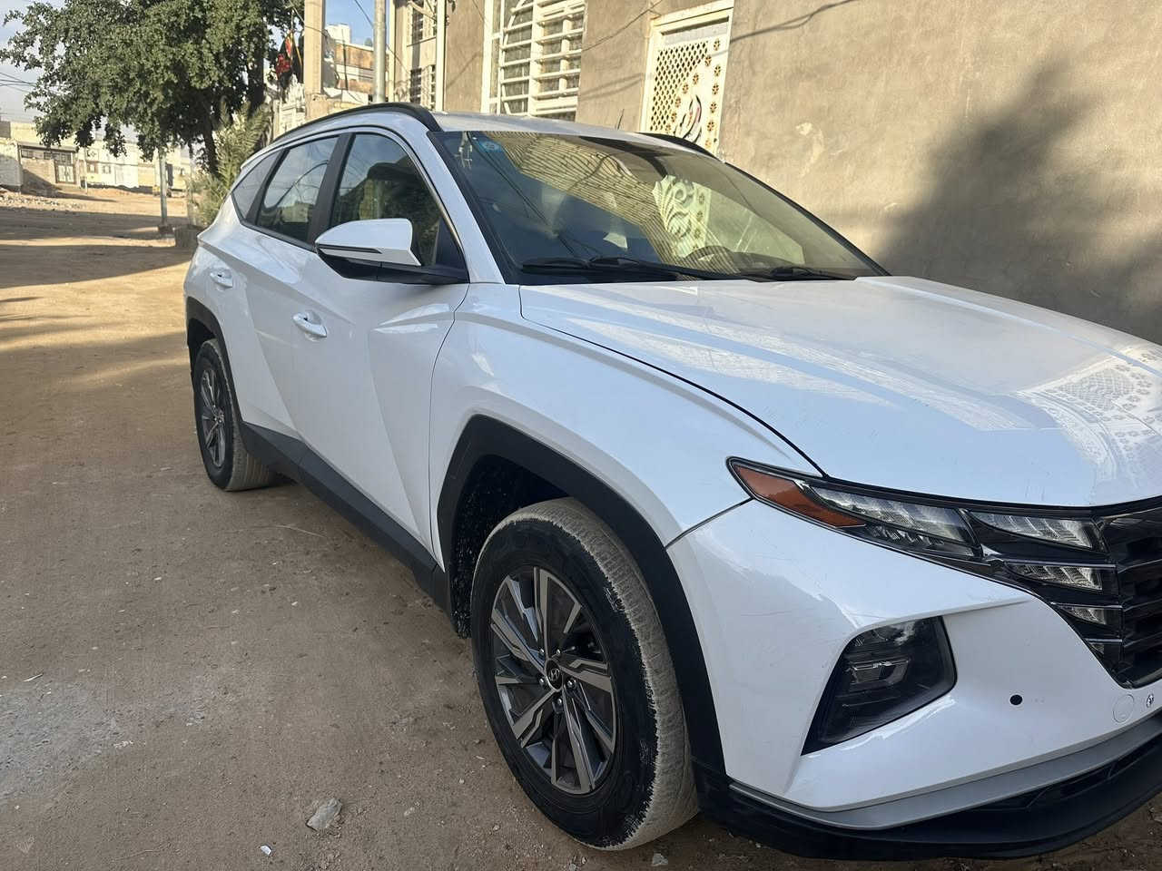 توكسان هايبرد 2023
رقم بغداد دولي 
سعرها 180 ورقه بيع مستعجل محتاج نقد بدون مراوس مكانها النجف الاشرف 
للاستفسار ***********
