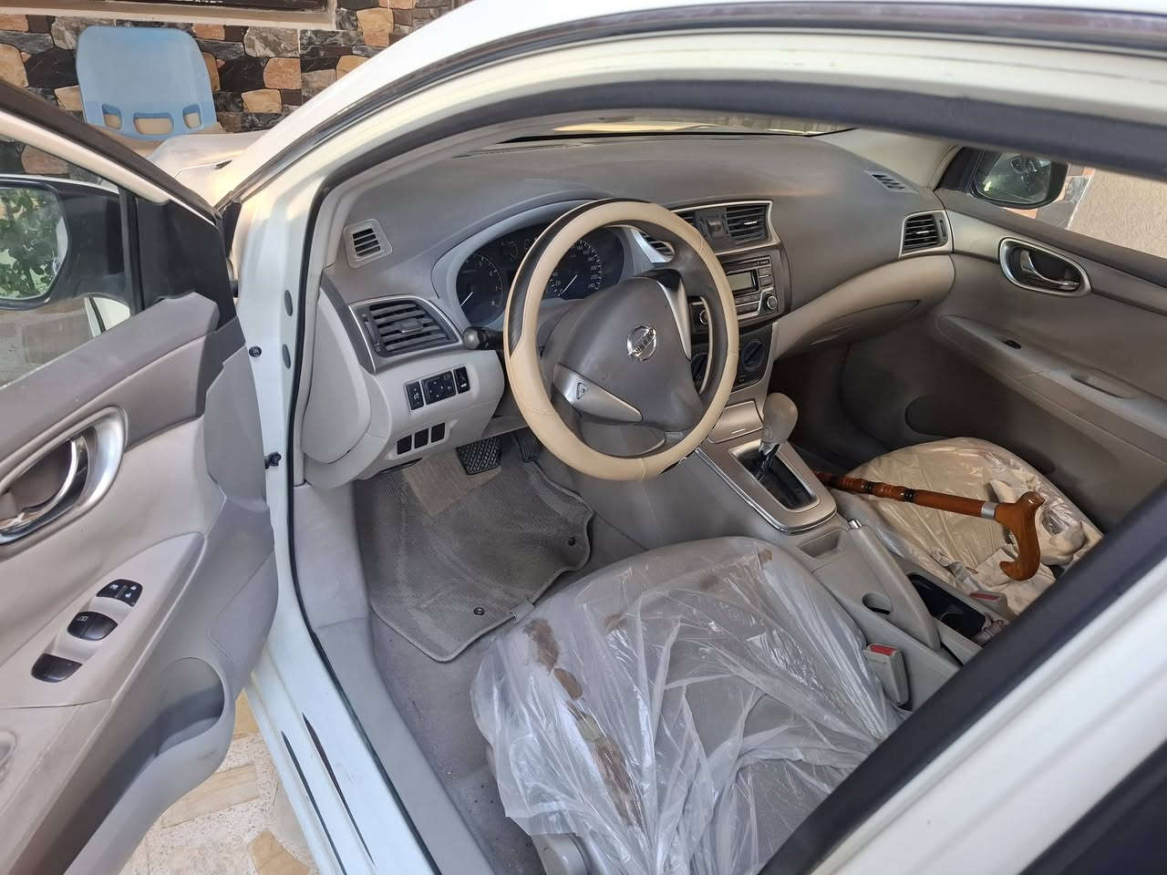 السلام عليكم
سنترا خليجي موديل ٢٠١٦
كير محرك تبريد مكفول . بيهه صبغ جاملغ وبابين جهة اليمين . حادث سطحي بدون دواخل . تخم تاير  جديد تبريد ثلج 
رقم بغداد باسمي . تحويل مباشر 
السعر ٨٥ وبيهه مجال
مكان السيارة بالحله 
***********
