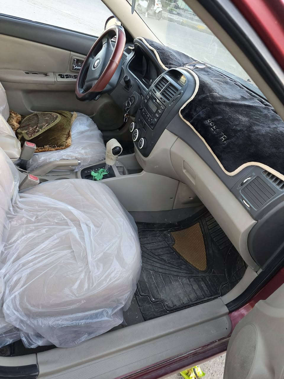 ٢٠٠٨ للبيع او مراوس كيه حمل سياره جديده تبريد فول كله جديده
السياره جاهزه هاتف *********** السياره في كربلاء  امراوس كيه حمل اذا اكو@
