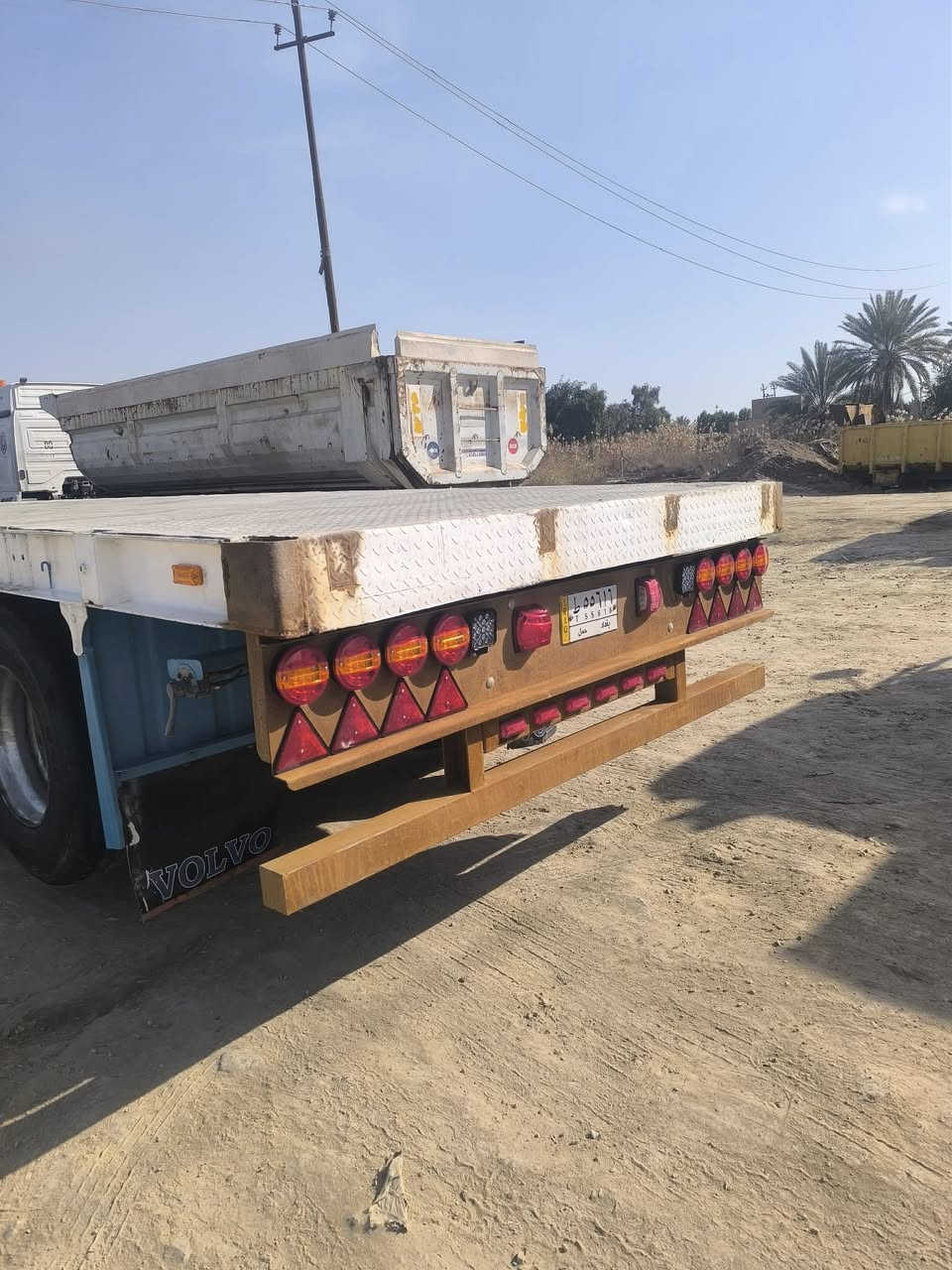 للبيع عربان اوربيه ومحدثه شاصي 16 دناكير 14 جوبلس برميل تخم تاير ستونه شدينه بريك جديد كهربائيته جديد 4محاور اثنين تعليك الاول ولاخير الاستفسار الاتصال عل رقم *********** مكان بابل حله
