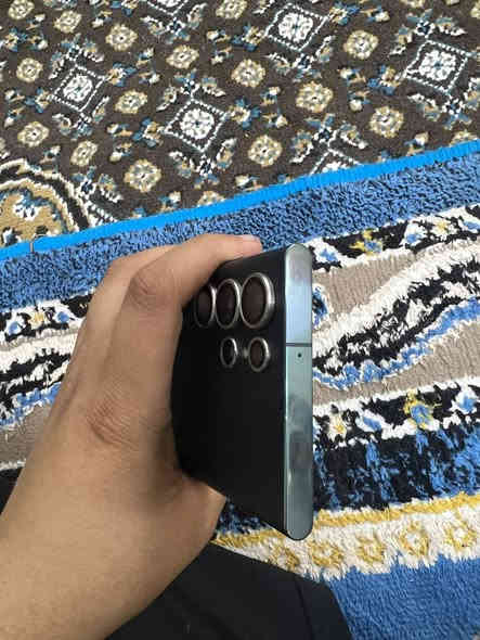 كلكسي اس 22 الترا ذاكره 256  عشوائيه 12  أمريكي تك شريحه عربي بالكامل
معالج سناب دراكون 8Gen1 الامريكي 
كامره 108 ميكا بكسل بطاريه 5000
مكفول كفالة عامه شرط الفحص وتر بروف
نظافه 100%
بدون ملحقات 
سعره 550 وبي مجال
يرهم مراوس بأيفون 
مكاني نجف
تواصل خاص 
***********
