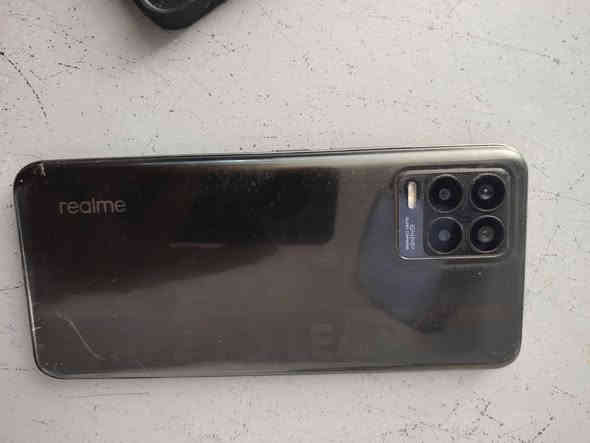 ريمي 8للبيع
 بدل شاشة اصلي   سعرو 80 جانب الايمن.
تقاطع الرساله #***********
***********
