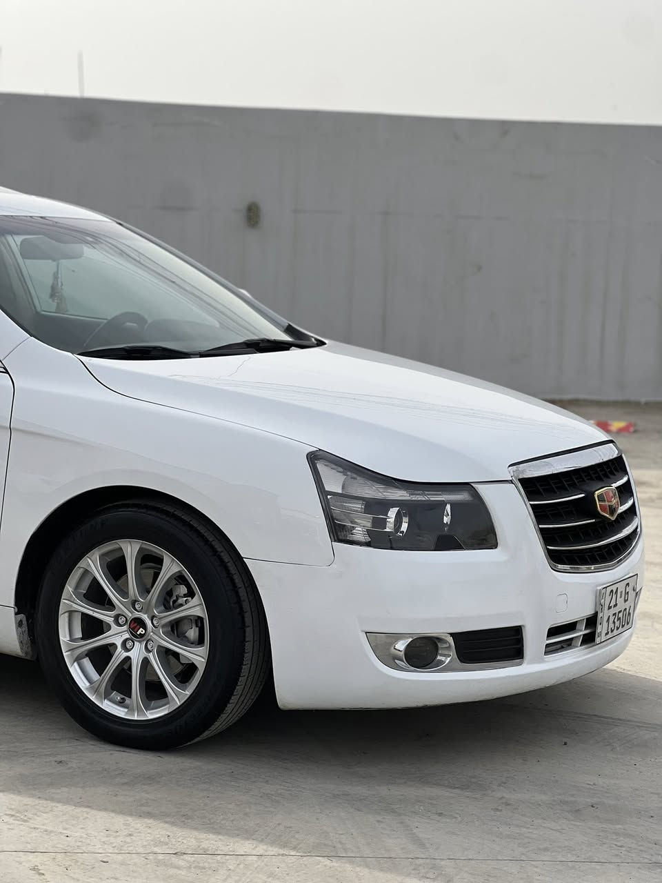 للبيع
امكراند 2013
السيارة بدون قطره صبغ
1-سلايت جام طكتين
2-اربعة جامات اوتو
3-مقاعد جلد+لونين
4-بردة خلفية بلادية
5- مرايات كهرباء 
السيارة جديدة وبلادية وبلا اي نقوصات 

كير +محرك درجة اولى شرط
تبريد شغال+تدفئة شغال
تايرات جديد 

رقم جديد
سنوية جديدة

السيارة شرط التحويل

المكان نينوى

السعر (85) وبيها مجال 

***********
***********
