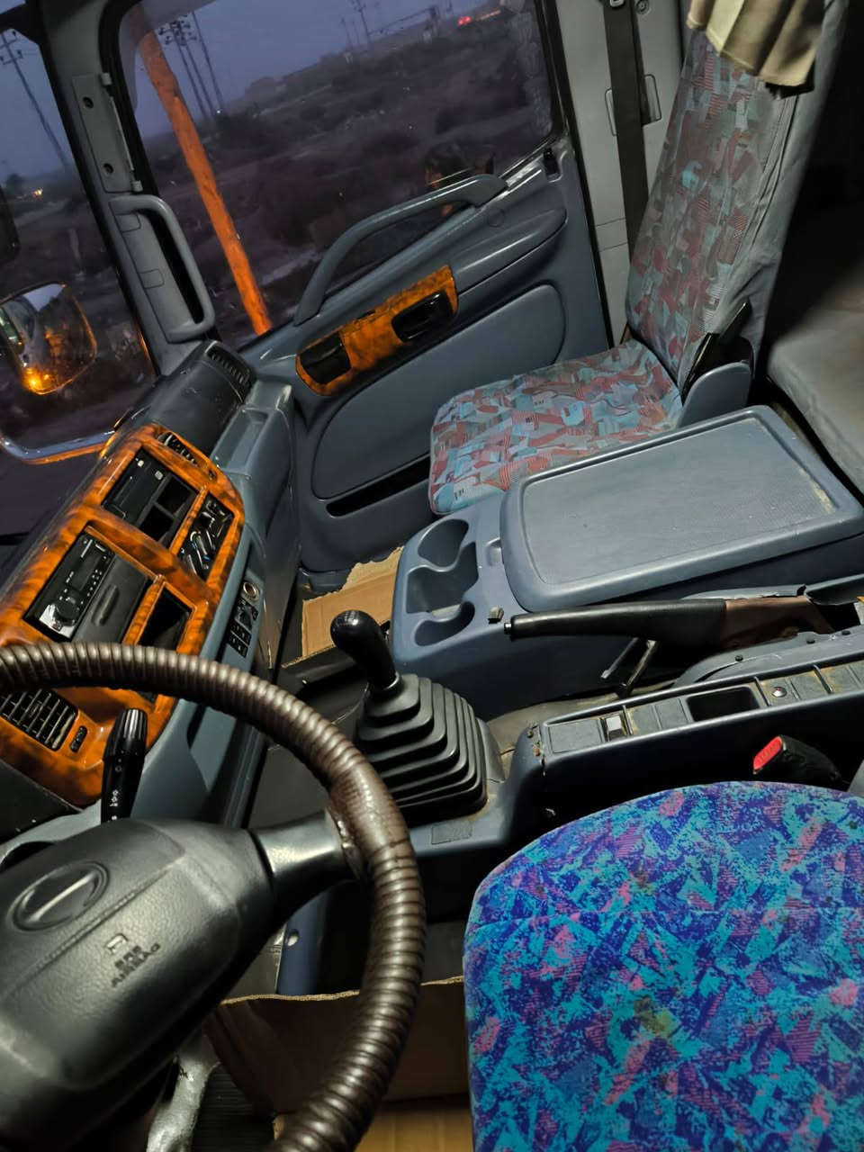 اللهم صل ع محمد وآل محمد 👍🇮🇶🇮🇶
 هينو شيطان حافظه شاصي 6 وربع
 مكينه 80 بم ونوزل فول عادي سياره رقم بغداد نگليزي منزل موديل السياره جاهزه حداديه وكهربائيات  حافضه شغاله شاصي ومقماره مكفوله السعر 270 م***********
