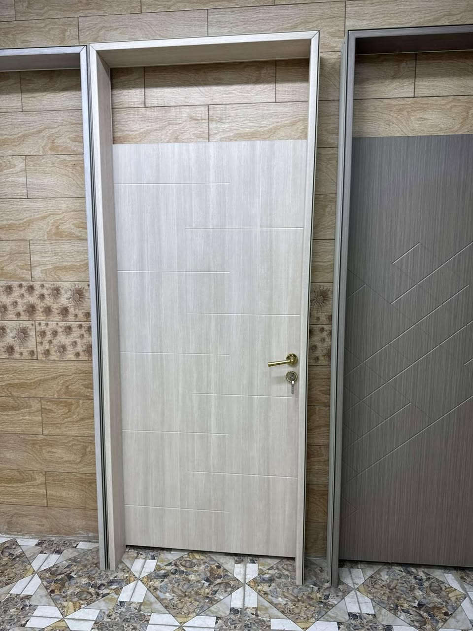 اهلا وسهلاً بكم في مدينة الابواب✅✅✅✅
اختار اجمل االابواب المخصصة بتصميمات والوان مختلفة  (لسنا الوحيدون لكن نسعى أن نكون الأفضل)
جدارية بكافة الاحجام والقياسات 
⏱️⏱️⏱️⏱️ويمكن زيارتنا على عنوان التالي  باوقات الدوام من الساعه 8:00 صباحاً حتى 8:00مساءاً خلال ايام الاسبوع
 بضاعتنة (جملة-مفرد) و باسعار تنافسية💸💵 
عنوان ديالى-خانقين-ركن دارةكونارة 
للاستفسار عن الاسعار مراسلتنا على الصفخة او 📞📞اتصال على رقم المحل(***********)
