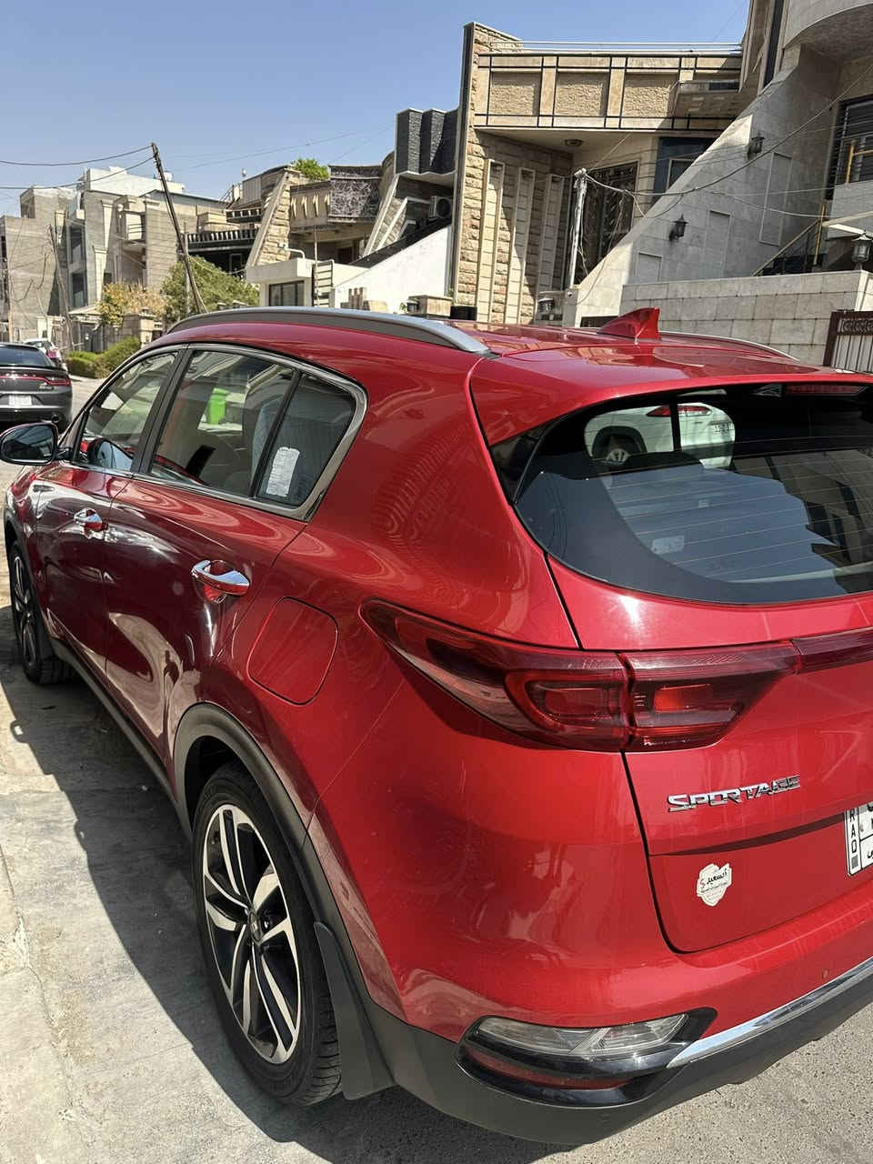 السلام عليكم
سبورتج خليجي موديل 21 وكالة
مكفولة كفالة عامة
المواصفات 
اشاير مري + ثلاث انظمة قيادة + 
كاميرا دوار + تبريد قطعتين 
ماشية 95 
الموقع / بغداد 
السعر / 187

للتواصل / ***********
