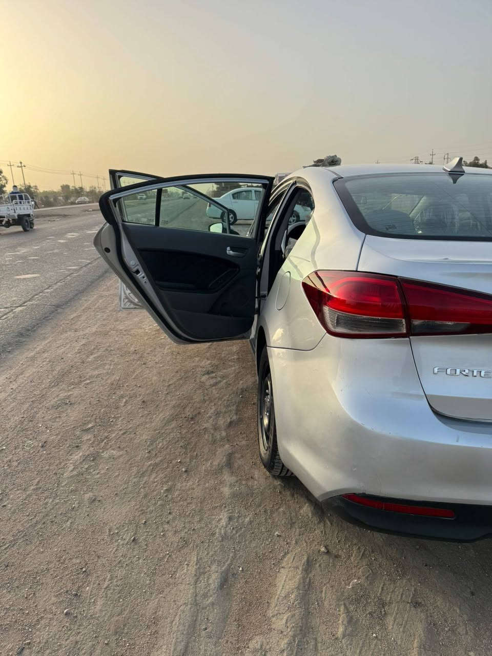 فورتي 17 امريكي بسمي كلش جديده بيه كير عادي جاهزه من كلشي ذي قار ***********
