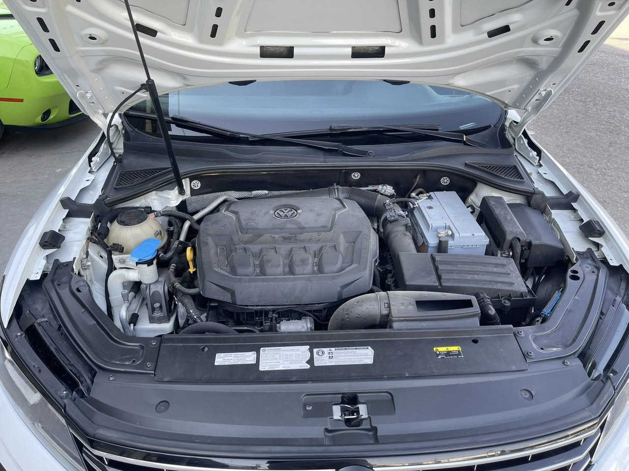 سلام عليكم عندي باسات Rlien
موديل 2018

سياره Rlien مواصفات معروف بدون 

سلايت و بصمه 

محرك ٤سلندر توربو 

رقم سنويه هزه كلهه جديد 

كلين كاتي دهوك مدخل

بي شويه رصعات  ع طرف سكن 

كلشي جاهز و شرط سياره مال  بيت 

اذا موو ضرورى اصلن  ماابيعه  
بيهه بطاقه بنزين 
سياره بسمى 
145$

مكان كركوك 

***********
