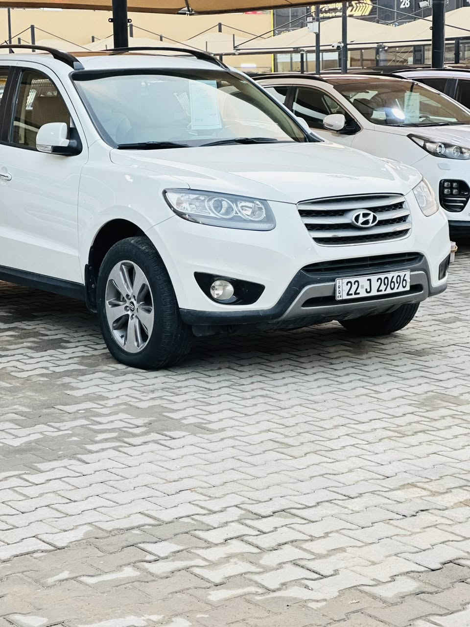 من معرض السراج المنير لتجارة السيارات الحديثة مسائكم خير وبركة (وتحية لكم جميعاً)

هونداي سينتافيا موديل 2012 كفالة عامه + المحرك ايضاً كفالة 
السيارة جديدة بمعنى الكلمة 💣 
السونار مرفق مع الصور 
ماشية فقط 216 الف كيلو متر 
محرك 4سلندر 
في معرض السراج يقدم لكم اجود انواع السيارات الحديثة وبأسعار تنافسية 🔥💥 وايضاً نتعامل بنظام الاقساط- والمراوس  
متوفر الان بتاريخ 2025/12/19
العنوان كربلاء خلف مستشفى الكفيل مدينة معارض كربلاء تسلسل رقم المعرض 7 
للمعرفة تفاصيل اكثر التواصل مع الارقام 🤝🫡
***********
***********
***********
#بيع______شراء______وتبديل #اقساط #كربلاء #سيارات #كومنت #نيسان #سيني
