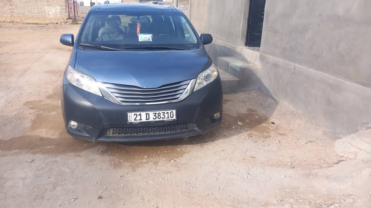 السلام عليكم تيوتا سينا موديل ٢٠١٧  مواصفات xle رقم سليمانيه باسمي سنويه الى ٢٠٣٠ السعر ١٦٠ مكان السياره الانبار القائم-رمادي  للاستفسار على الرقم***********
