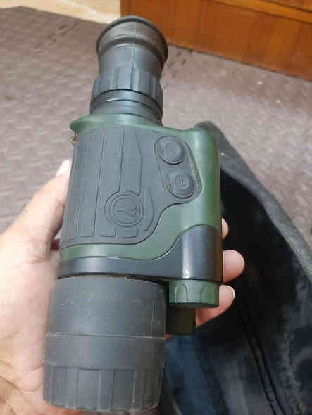 ناضور بلاروسي ..تلفون مدرع دبل سيم كارت وكامره ليليه السعر خاص مكاني بغداد البياع ت***********
