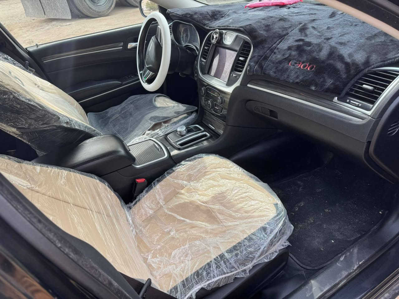 اوباما 2021 اصل مكينة 3600 رقم بغداد بسمي  بيهة جاملغ وبنيد
صور الحادث مرفقة    وياهن 
السعر 260ورقة
السيارة جديدة كله جديد حدادية تبريد مكينة كير  
رقم راعيهة ***********
