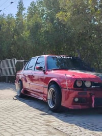 السلام وعليكم بي إم زعره موديل 1990 السياره مصبوغة عام كير مكينة خير م...