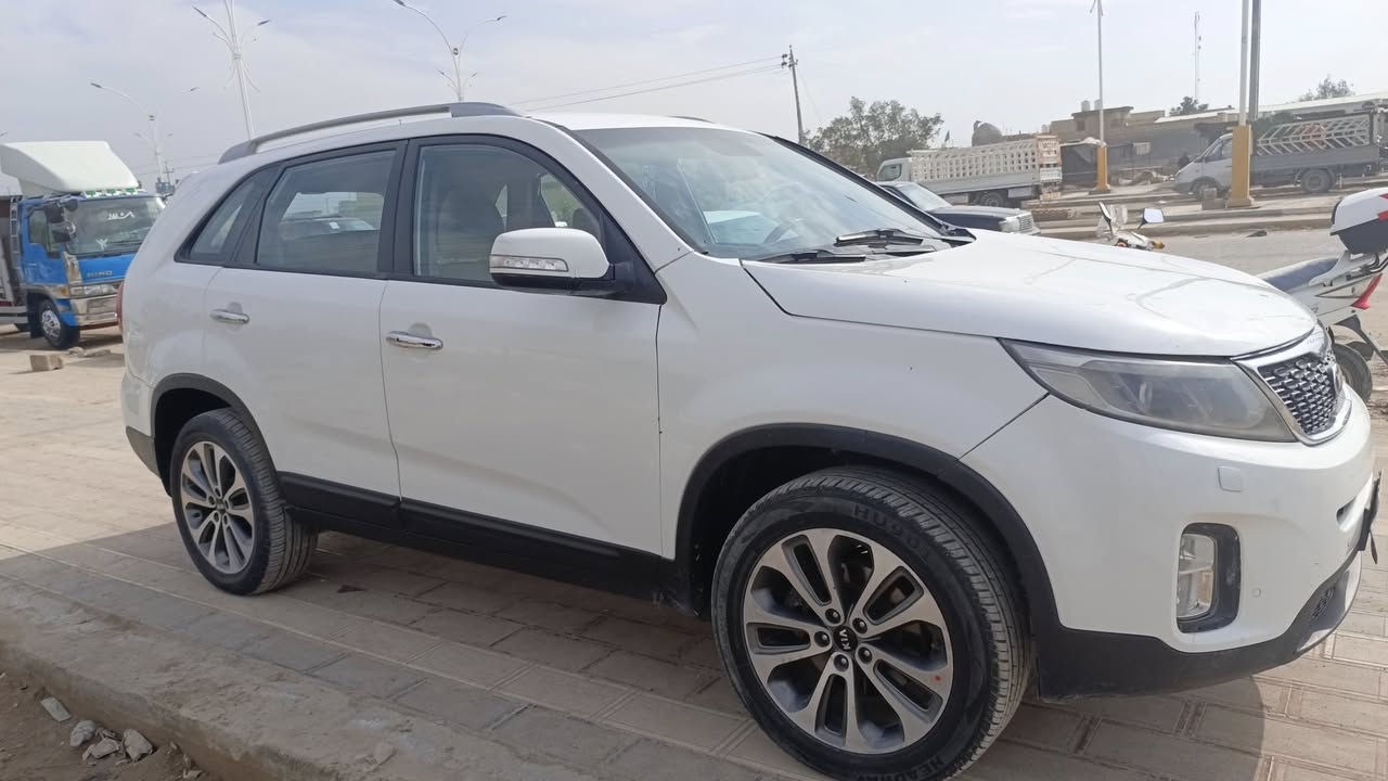 سورنتو 2015 خليجي 6 سلندر مكينه وكير شرط سياره نظيفه كهربائيات شغاله تحويل ثاني *********** ذي قار شطره مكان السياره
