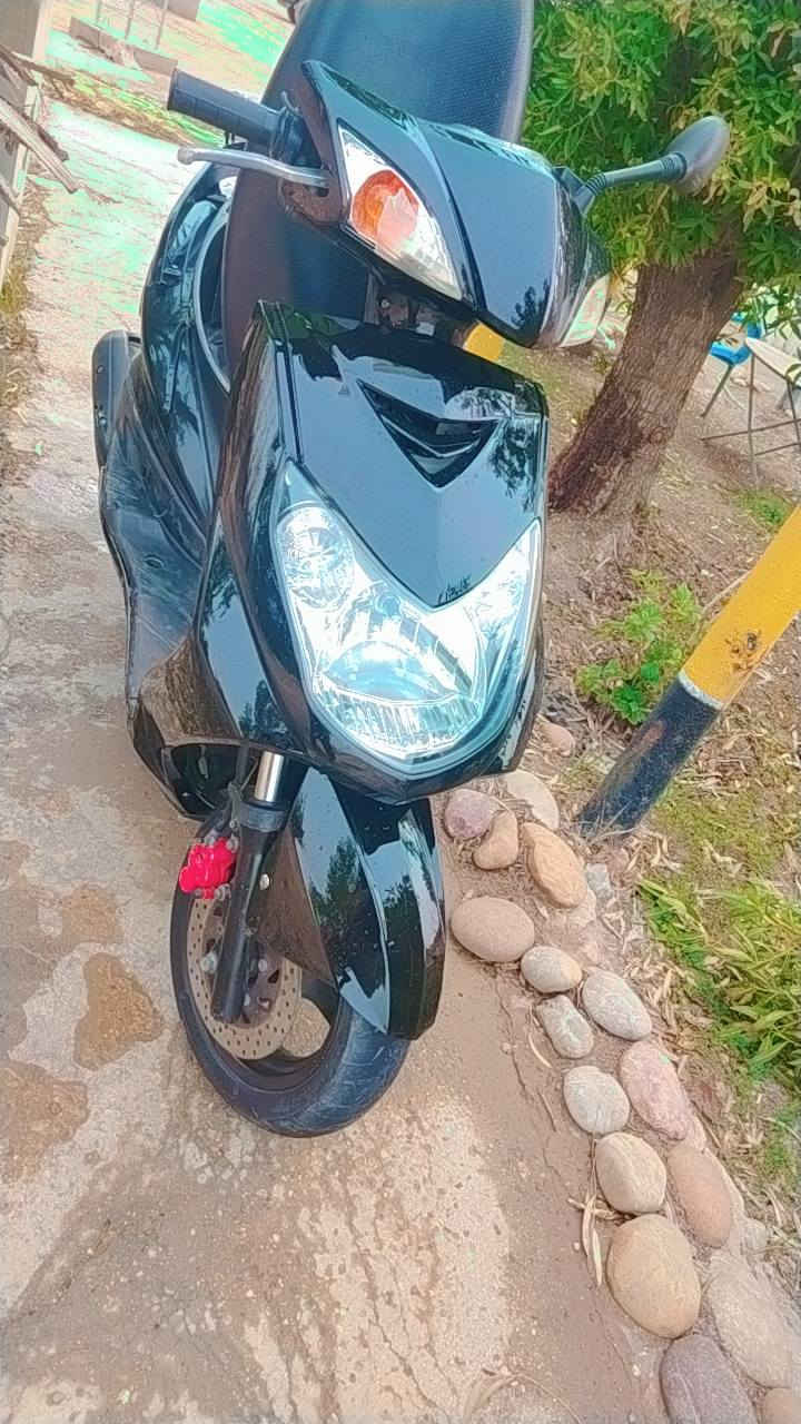 سكنس فحل ياباني محرك مامفتوح  علفحص تاخذنوزل فيت بم سكليترخطين ستان حساس اوراق كامله  وحته مكمركه دراجه تريدترقمها تريدتعوفها عادي سعرمليون و١٥٠بيه مجال حك جيه خواتها برمبه مليون و800رقمي ***********مكاني لطيفيه حي السلام
