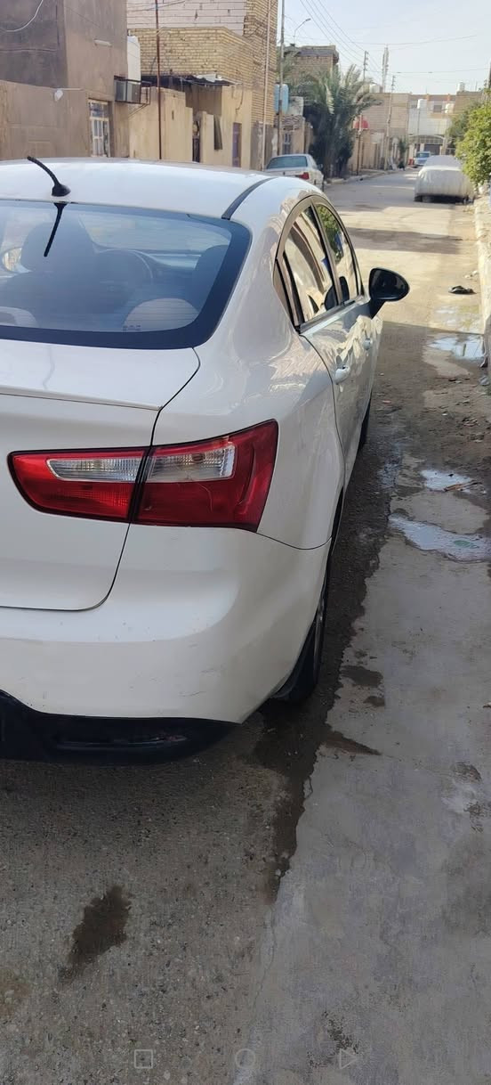 كيا ريو 2013
خليجي مكينه 1600 دوش بيها قطعتين چاملغ وبنيد تحويل ثاني يوم سياره بسمي المكان ناصريه
السعر 75 ما متواجد فيس
هذا رقمي
***********
