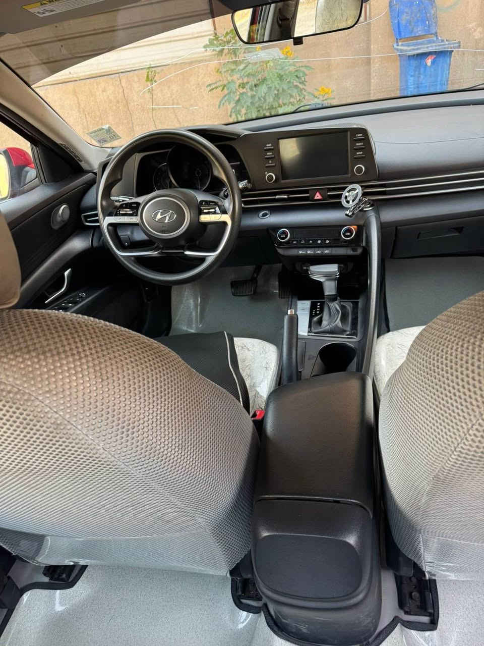 السلام عليكم 
النترا موديل 2022 وارد امريكي كلين تايتل حادثها فقط الدعاميه الامامي بدون ايرباك ليبل واحد مكفوله من الصبغ ومن التبديل 
رقم بغداد باسمي 
محرك 2.0 كير At محور بلادي 
مواصفات نص 
بصمه 
مانع انزلاق 
شاشة 
كامره 
رادار جانبي 
رايدها ب ١٤٨$ ورقة وبيها مجال مكاني بغداد الزعفرانية 
رقمي *********** بغداد, العراق
