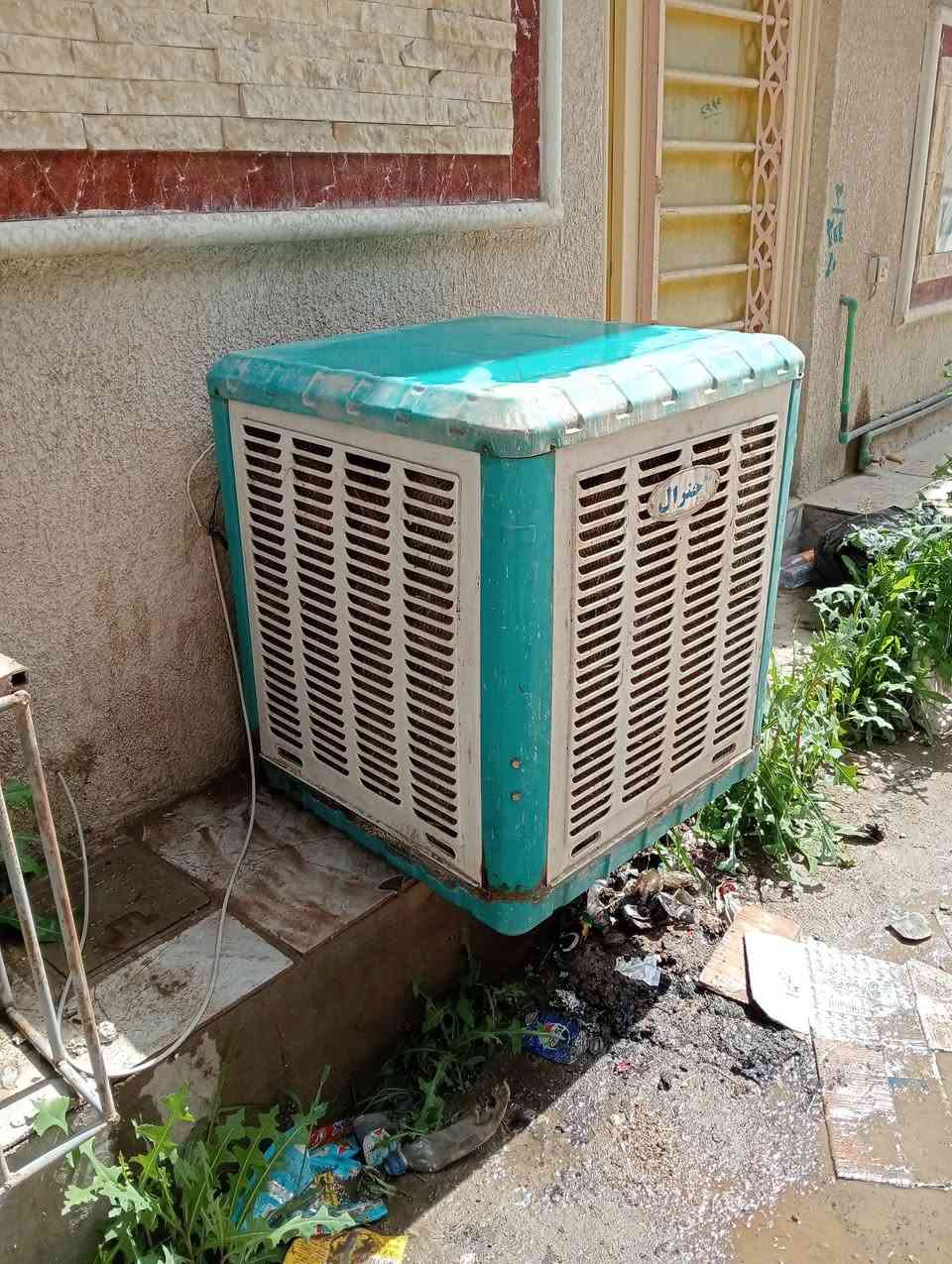 السلام عليكم مبرده للبيع حجم جبير نظام شلال المبرده نظيفه للبيع 80 وبيها مجال العنوان كربلاء شارع ابو طالب رقم الهاتف ***********
