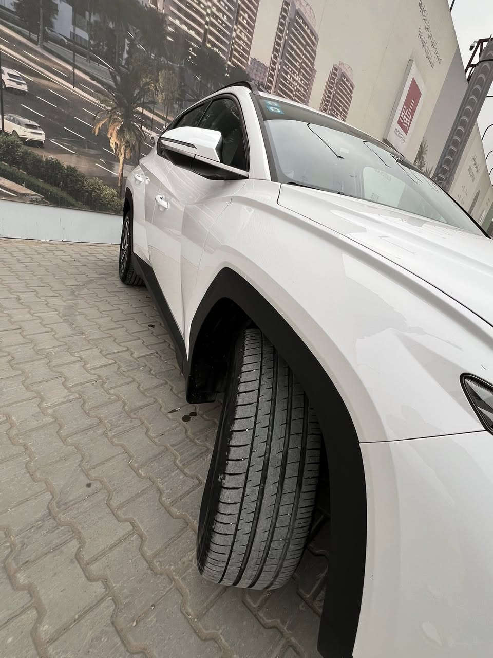 السلام عليكم سياره للبيع
توسان 2024 كفاله 

سياره ماشيهKm30

سياره فول مواصفات عدا البانوراما

- وارد خليجي 

- رقم بغداد ‎

- بصمتين

‏‎ - حساسات أمامية 

‏‎ - حساسات خلفية

‏‎ - لايت زينون + LED

‏‎ - كشافات 

‏‎ - بك لايت LED

‏‎ - ويل كب 19

-‏‎ اريل نفكيشن

-‏‎ تشغيل عن بعد

‏-‎ دشبول شاشة 

‏‎ - شاشة Apple Car play 

‏‎- كاميرا دوارة

‏‎ - الانارة الداخلية LED‏

‏‎ - تدفئة المقود 

-برادت خلفية 

‏‎ - مثبت السرعة Cruise 

- الأوامر الصوتية

‏‎- أوضاع القيادة  Drive Mode

‏‎ - فحص أنظمة السيارة 

‏‎ - حساسات ضغط اطارات 

‏‎ - شفتات مقود

‏‎- تبريد شاشة

‏‎ - هاند بريك بصمة 

‏‎‏- ABS 

‏‎‏ - Auto Hold    أوتو هولد

‏‎‏- ISO Fex        ايزو فكس

‏‎- نظام مانع الانزلاق

‏‎- نظام نزول المنحدرات 

‏‎- اشارة في المرايا الجانبية

‏‎- مخرج منفذ الطاقة 

‏‎‏- رادار خلفية 

شاحن هاتف Wireless

السعراتصال فقط

مكان بغداد الغزالية ***********

غير متواجد ع الفي
