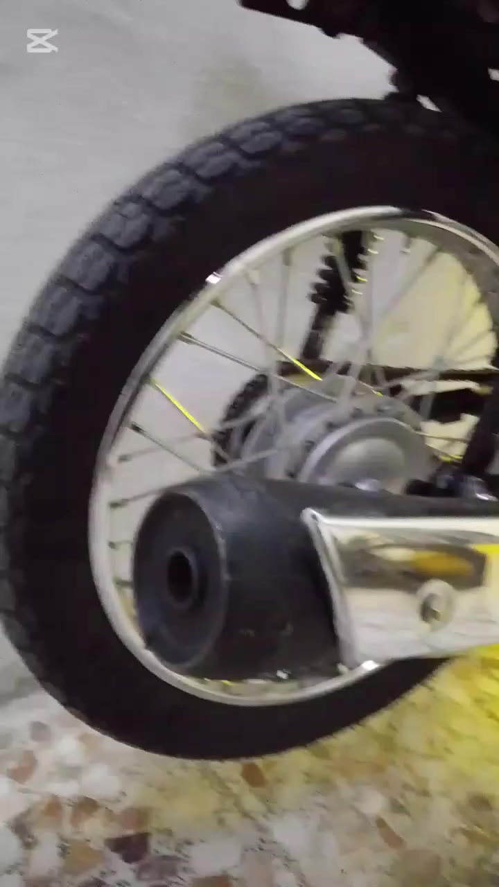 سلام عليكم اربعه كير شاصي 19 اوراق أصولي تعمير 25 دراجه احلى من صور دراجه خير من الله مكينه ارشاأ  السعر 600 وبيه مجال الشراء مكاني واسط قضاء الحي الشراء يتصل *********** أو مراوس عادي
