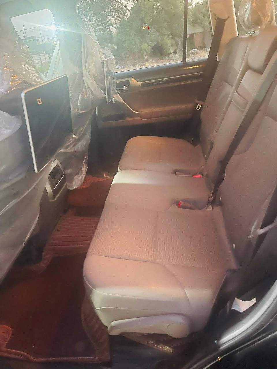 ابرادو لكزز موديل 2020 ماشيه 95 الف رقم بغداد سعرها 4 شدات ونص هذا رقمي ***********
