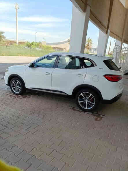 سيارة نوع mg. HS 
موديل 2021ا
اللون ابيض 
محرك200توربو 
فور ويل 
اربع كاميرات 
رادار دبل صالنصة
 تبريد مسنات حساس خلفي صندوق كهرباء 
بانوراما كشن جلد. 
كشن كهرباء شاشه كبيره. 
 ماشية 21 حقيقي 
السعر 150
مكانها بغداد الكرادة 

للاستفسار ***********
