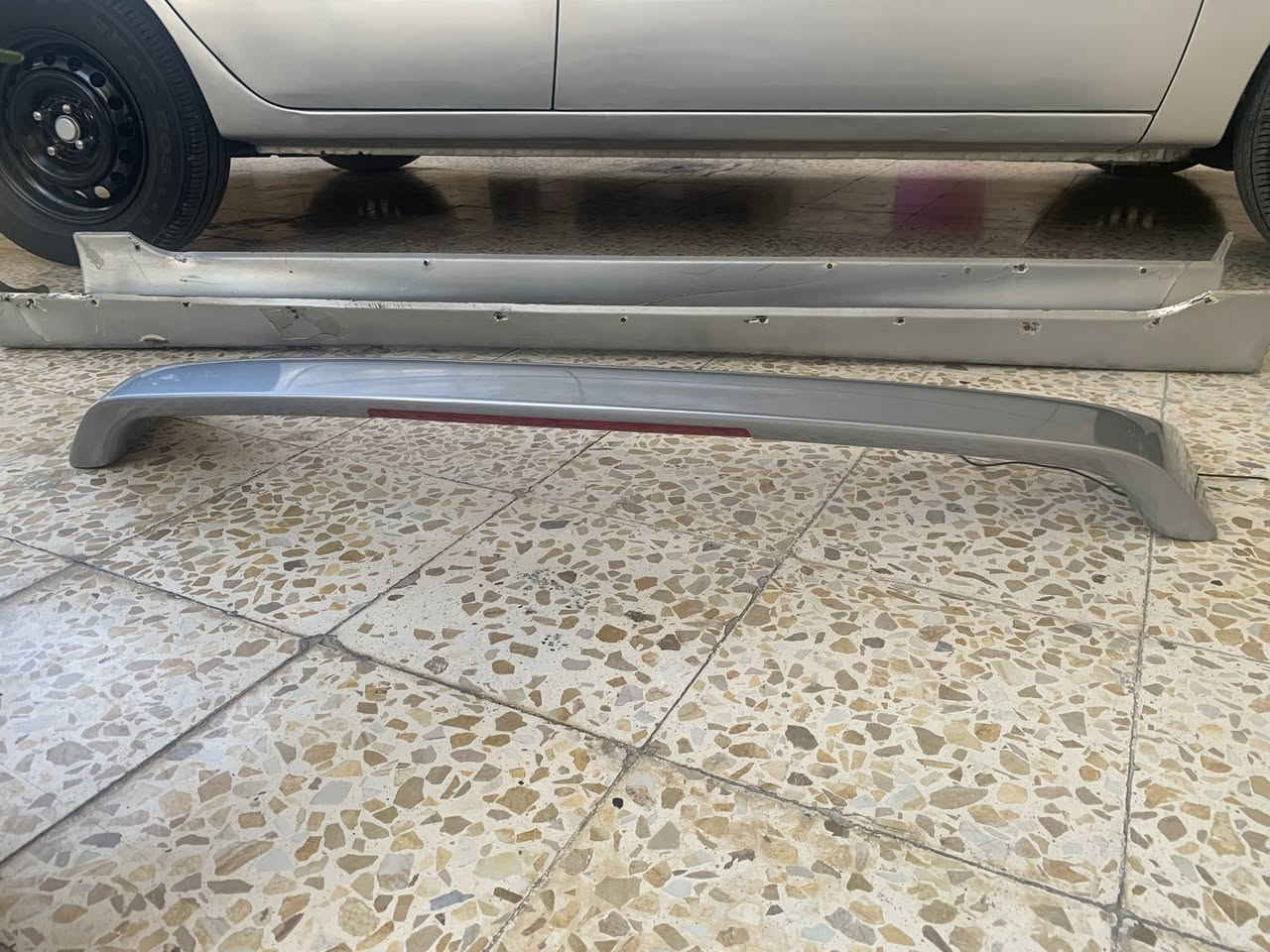 سلام عليكم دوسه وجناح لانسر بومه جديد بدون كسر ***********
